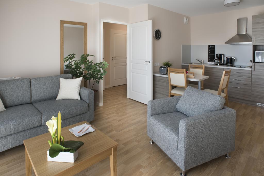 Domitys La Clef Des Champs Aparthotel Poitiers Room photo