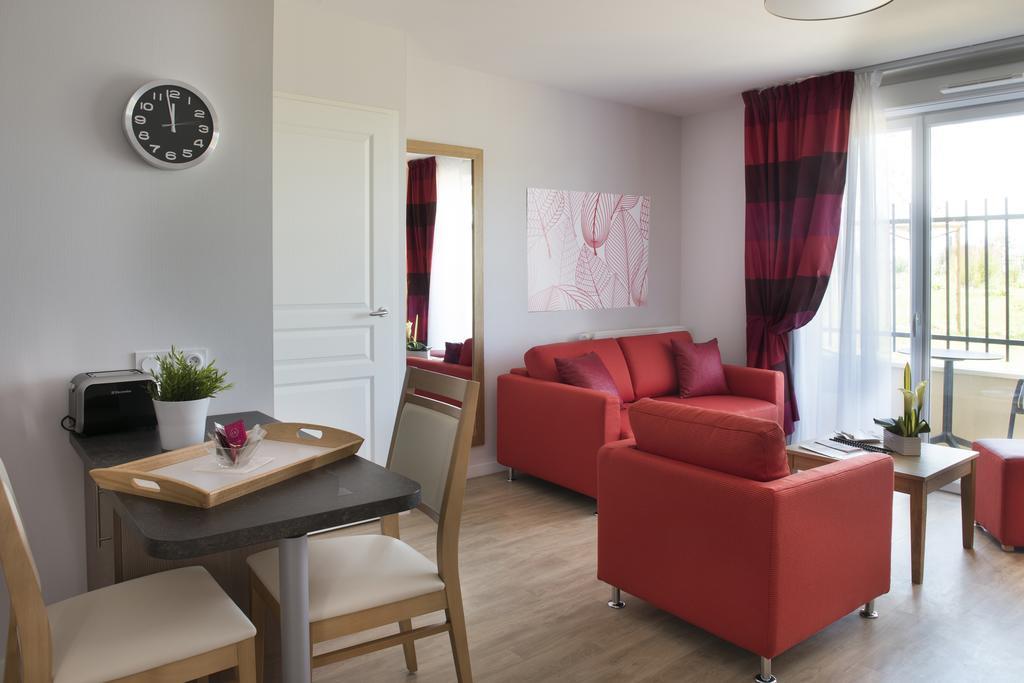 Domitys La Clef Des Champs Aparthotel Poitiers Room photo