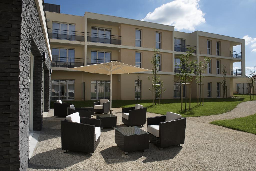 Domitys La Clef Des Champs Aparthotel Poitiers Exterior photo