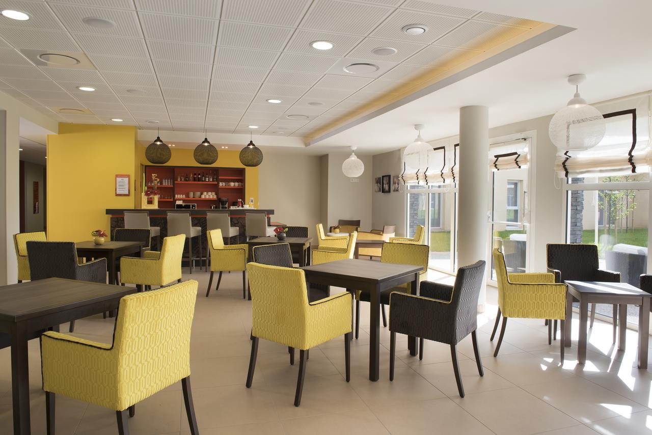Domitys La Clef Des Champs Aparthotel Poitiers Exterior photo